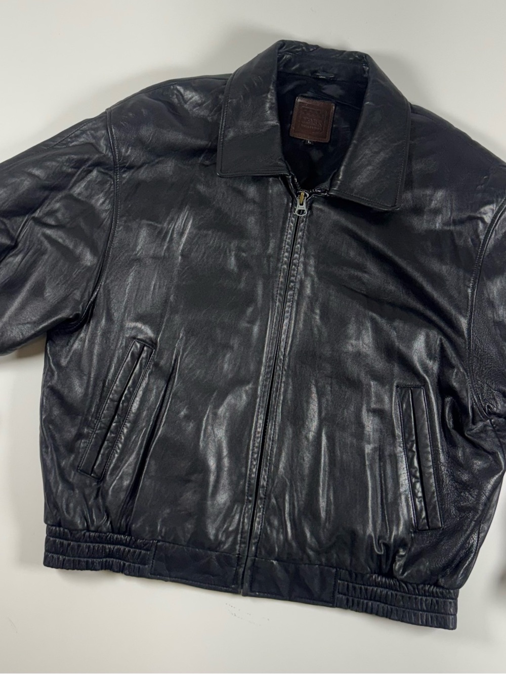 Men's Black Leather Bomber Jacket - Classic Collared Zip